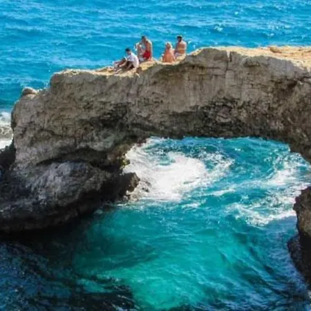 Imagine Your Family Renting A Luxury Holiday Close To Paralimni's Main Attractions, 1196 빌라